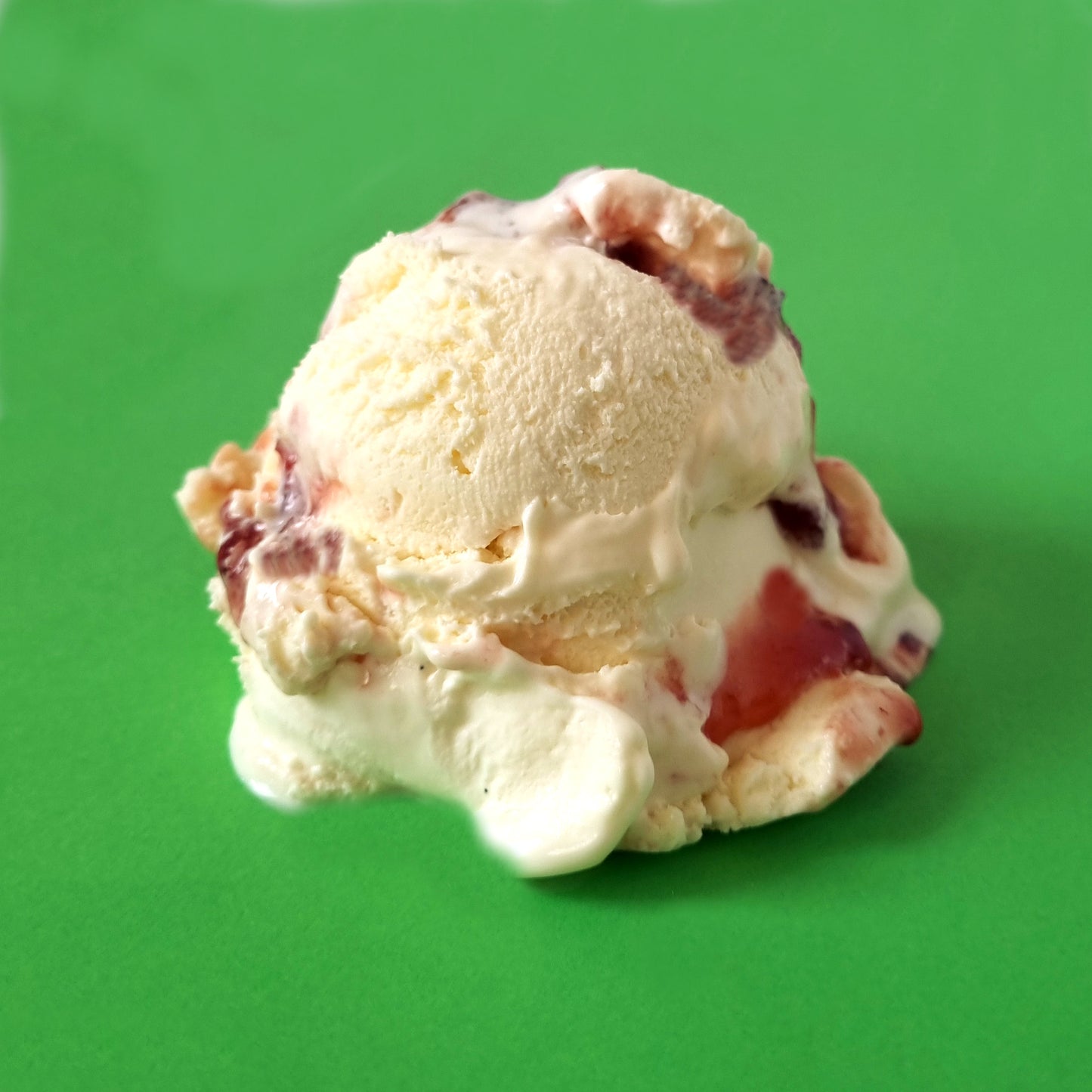 STRAWBERRY CHEESECAKE